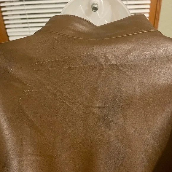 GUESS Jacket - Picture 3 of 7